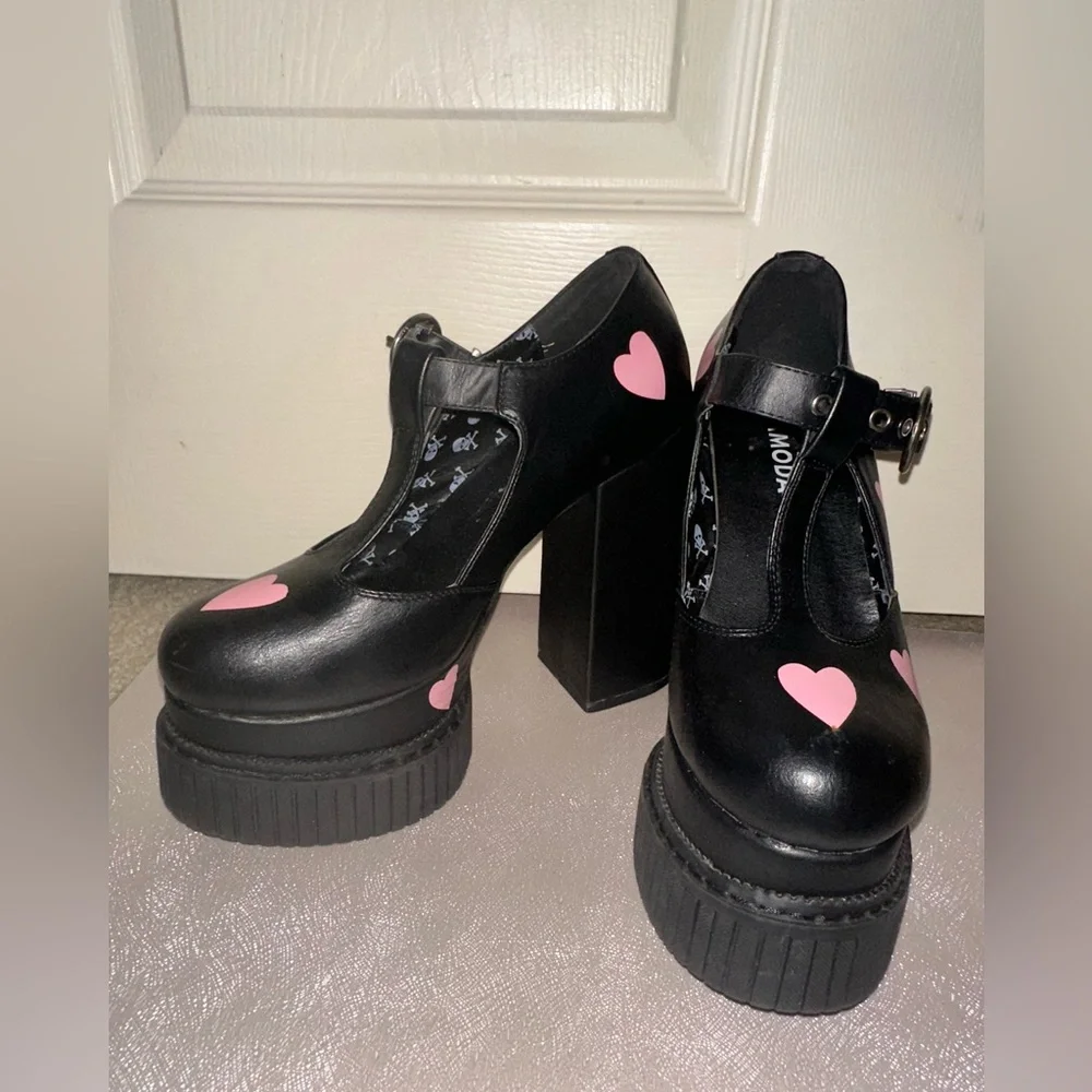 LAMODA Black Platform Mary Janes chunky Heels Pink Hearts 8 punk goth academia